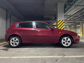 2004 Alfa Romeo 147 I, красный, 475000 рублей, вид 4