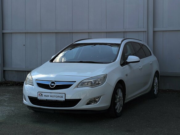 2011 Opel Astra J, белый