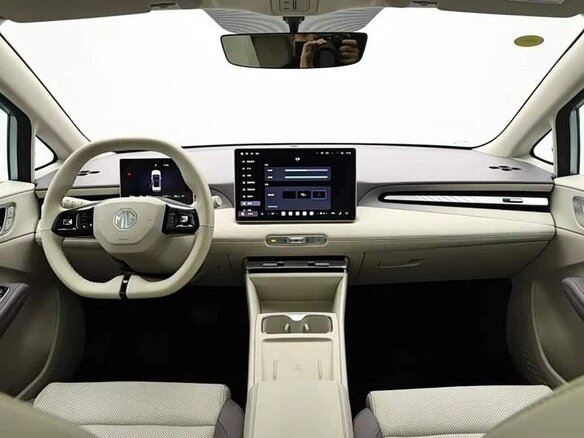 2026 MG 4 EV 53.95 kWh II, зелёный, 1930000 рублей - вид 7