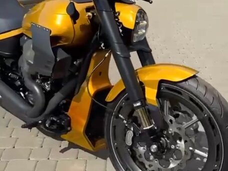 2018 Harley-Davidson FXDR 114, золотистый, 5100000 рублей, вид 1