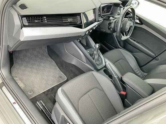 2022 Audi A1 citycarver II (GB), серый - вид 23