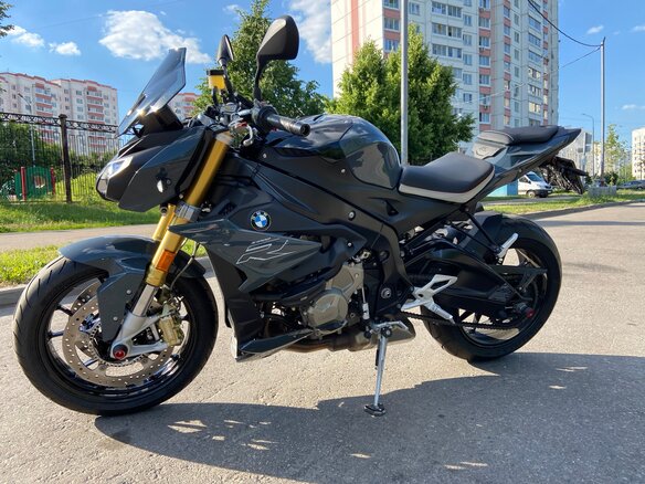 2018 BMW S 1000 R, серый, 1280000 рублей - вид 1