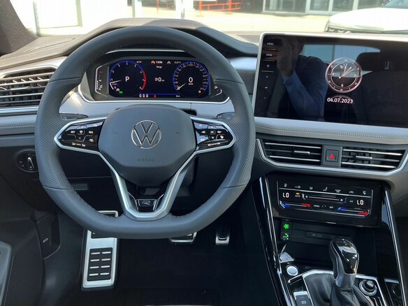 2024 Volkswagen Tayron X I Рестайлинг, белый, 5000000 рублей - вид 28