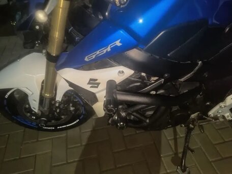 2013 Suzuki GSR 750, белый, 1000000 рублей, вид 3