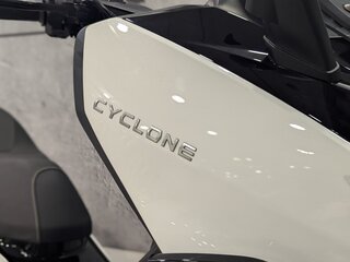2024 Cyclone RT3S, белый, 290000 рублей, вид 3