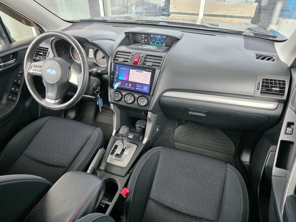 2014 Subaru Forester IV, серый, 1279000 рублей - вид 4