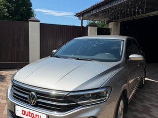 2021 Volkswagen Polo VI, серебристый, 1850000 рублей, вид 1