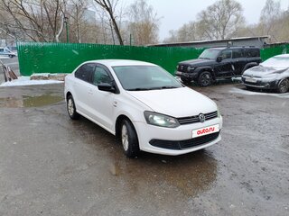 2013 Volkswagen Polo V, белый, 560000 рублей, вид 2