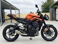 2025 Triumph Street Triple, оранжевый, 1230000 рублей - вид 7