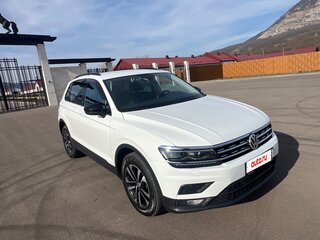 2020 Volkswagen Tiguan II, белый, 2650000 рублей, вид 1