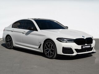 2021 BMW 5 серии 530i xDrive VII (G30/G31/G38) Рестайлинг, белый, 4950000 рублей, вид 1