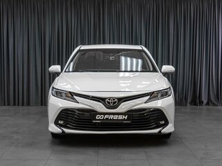 2019 Toyota Camry VIII (XV70), белый, 1979000 рублей, вид 3