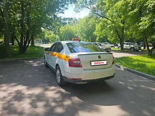 2018 Skoda Octavia III (A7) Рестайлинг, белый, 690000 рублей, вид 5
