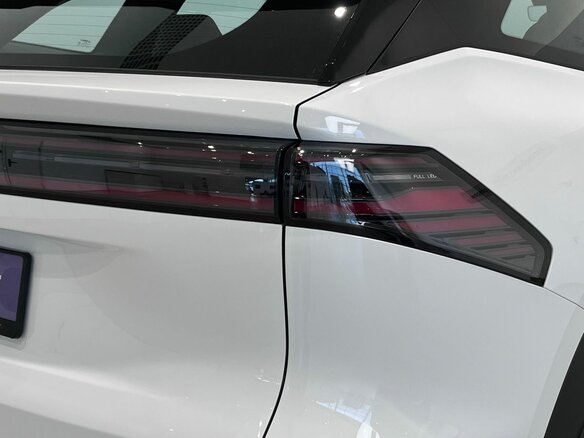 2026 Geely Galaxy M7, белый - вид 16