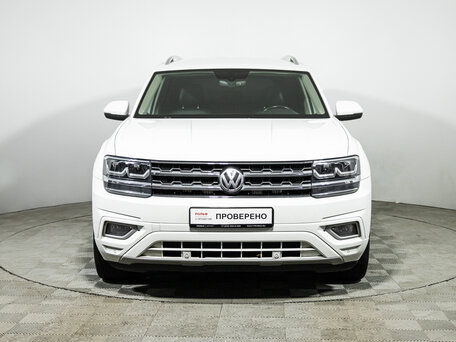 2019 Volkswagen Teramont I, белый, 2899585 рублей, вид 2