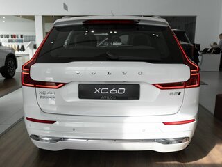 2025 Volvo XC60 II Рестайлинг 2, белый, 6348850 рублей, вид 4
