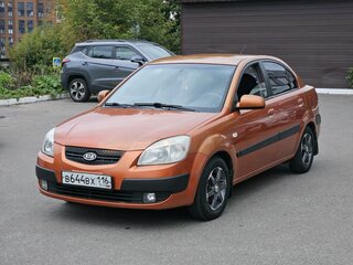 2006 Kia Rio II, оранжевый, 299000 рублей, вид 3