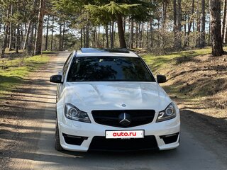 2012 Mercedes-Benz C-Класс AMG 63 AMG III (W204) Рестайлинг, белый, 5500000 рублей, вид 1