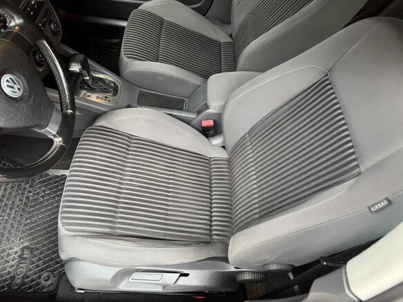 2007 Volkswagen Golf V, красный, 595000 рублей - вид 10