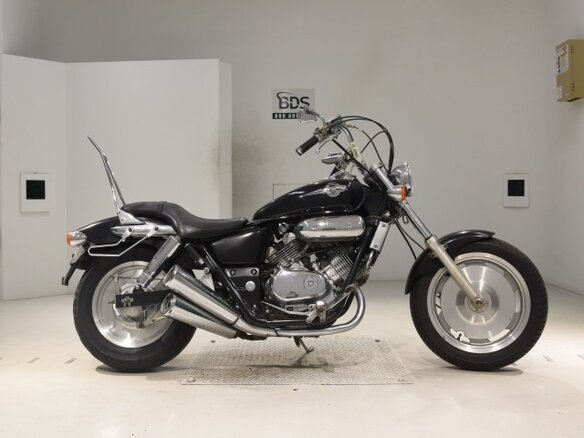 1996 Honda Magna, чёрный, 332000 рублей