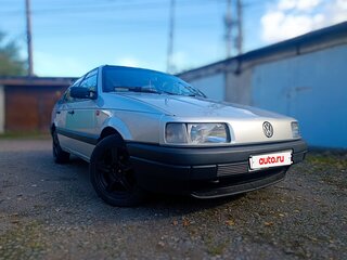 1988 Volkswagen Passat B3, серебристый, 375000 рублей, вид 1