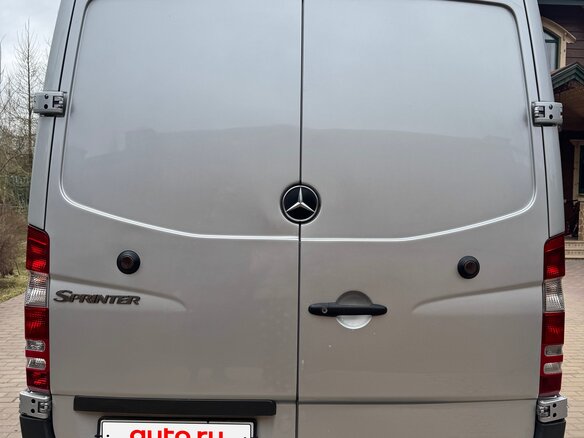 2010 Mercedes-Benz Sprinter, серебристый, 2400000 рублей - вид 17