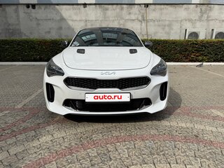 2023 Kia Stinger I Рестайлинг, белый, 4250000 рублей, вид 1