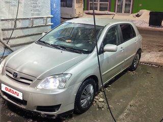 2006 Toyota Corolla IX (E120, E130) Рестайлинг, серебристый, 700000 рублей, вид 2