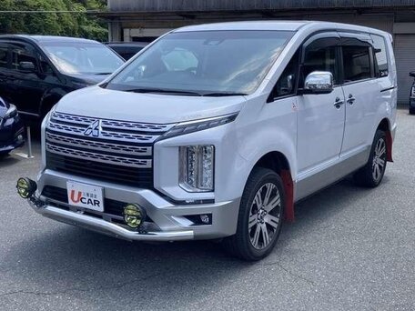 2022 Mitsubishi Delica D:5 I Рестайлинг, белый, 2750000 рублей, вид 1