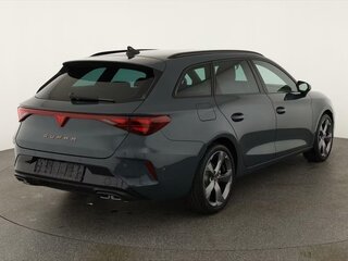2026 Cupra Leon I Рестайлинг, чёрный, 4914846 рублей, вид 3