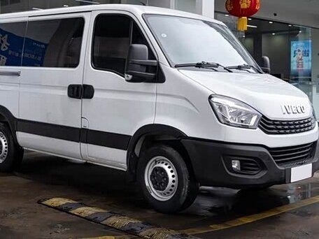 2023 Iveco Daily, белый, 1980000 рублей, вид 4