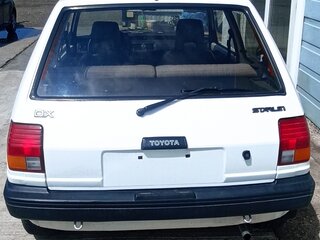 1986 Toyota Starlet III (P70), белый, 290000 рублей, вид 2