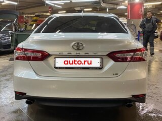 2019 Toyota Camry VIII (XV70), белый, 3000000 рублей, вид 5