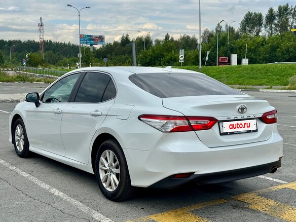 2020 Toyota Camry VIII (XV70), белый, 2890000 рублей - вид 5