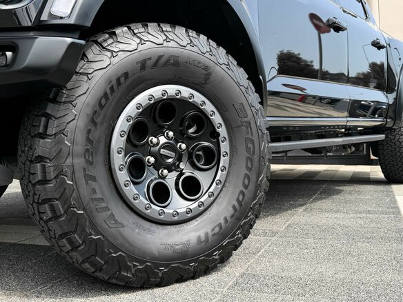 2025 Ford F-150 Raptor XIV Рестайлинг, чёрный, 14990000 рублей - вид 6