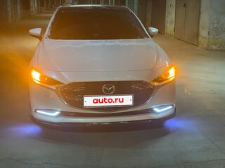 2020 Mazda 3 IV (BP), белый, 1717171 рублей, вид 3