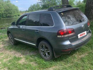 2007 Volkswagen Touareg I Рестайлинг, серый, 1100000 рублей, вид 5