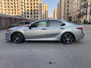 2019 Toyota Camry US Market VIII (XV70), серый, 2600000 рублей, вид 3