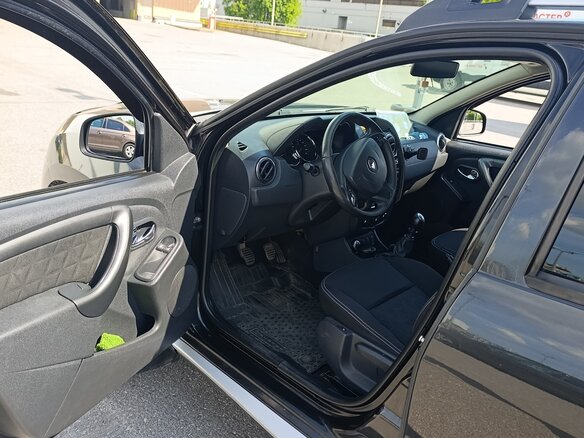 2016 Renault Duster I Рестайлинг, чёрный, 1200000 рублей - вид 4