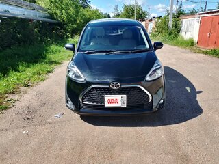 2022 Toyota Sienta II Рестайлинг, чёрный, 1730000 рублей, вид 3