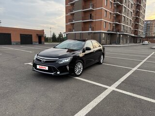 2015 Toyota Camry VII (XV50) Рестайлинг, чёрный, 1940000 рублей, вид 5