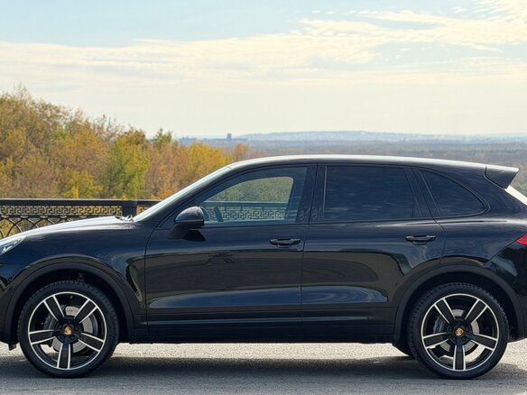 2014 Porsche Cayenne Diesel II Рестайлинг (958), чёрный - вид 6