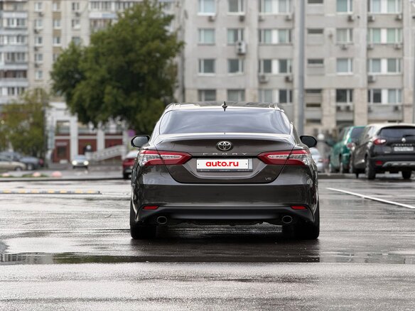 2021 Toyota Camry VIII (XV70), коричневый, 2650000 рублей - вид 7