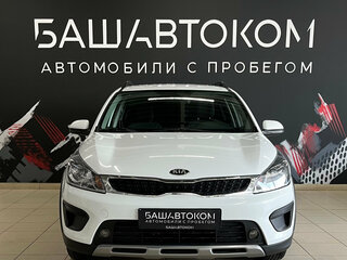 2019 Kia Rio X-Line IV, белый, 1300000 рублей, вид 3