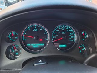 2013 Chevrolet Tahoe 6AT III, белый, 4100000 рублей, вид 5