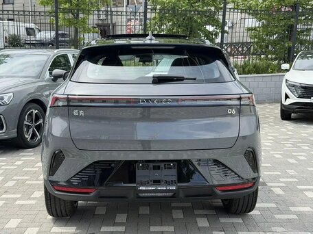 2026 Lynk & Co 06 I Рестайлинг, серый, 2300000 рублей, вид 5