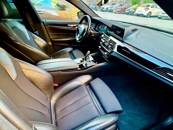 2017 BMW 5 серии 520d VII (G30/G31/G38), чёрный, 3200000 рублей - вид 6