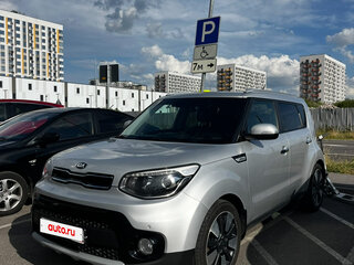 2019 Kia Soul II Рестайлинг, серый, 1800000 рублей, вид 3