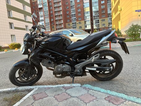 2012 Suzuki SFV 650 Gladius, чёрный, 470000 рублей, вид 3