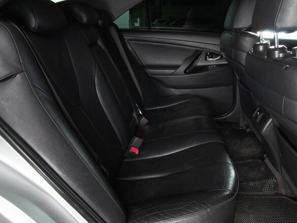 2010 Toyota Camry VI (XV40) Рестайлинг, серебристый, 1159000 рублей - вид 17
